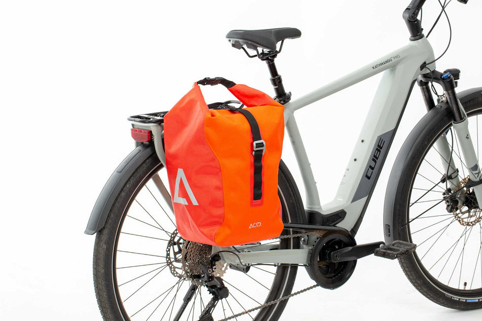 ACID Fahrradtasche TRAVLR 15 flame´n´black