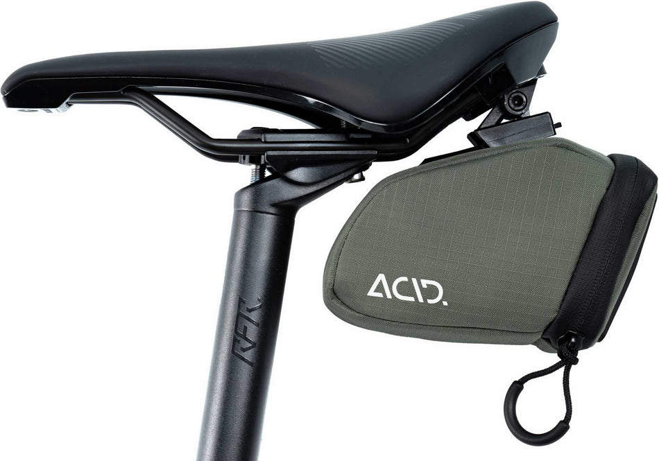 Acid Satteltasche CLICK 0,6 L olive S