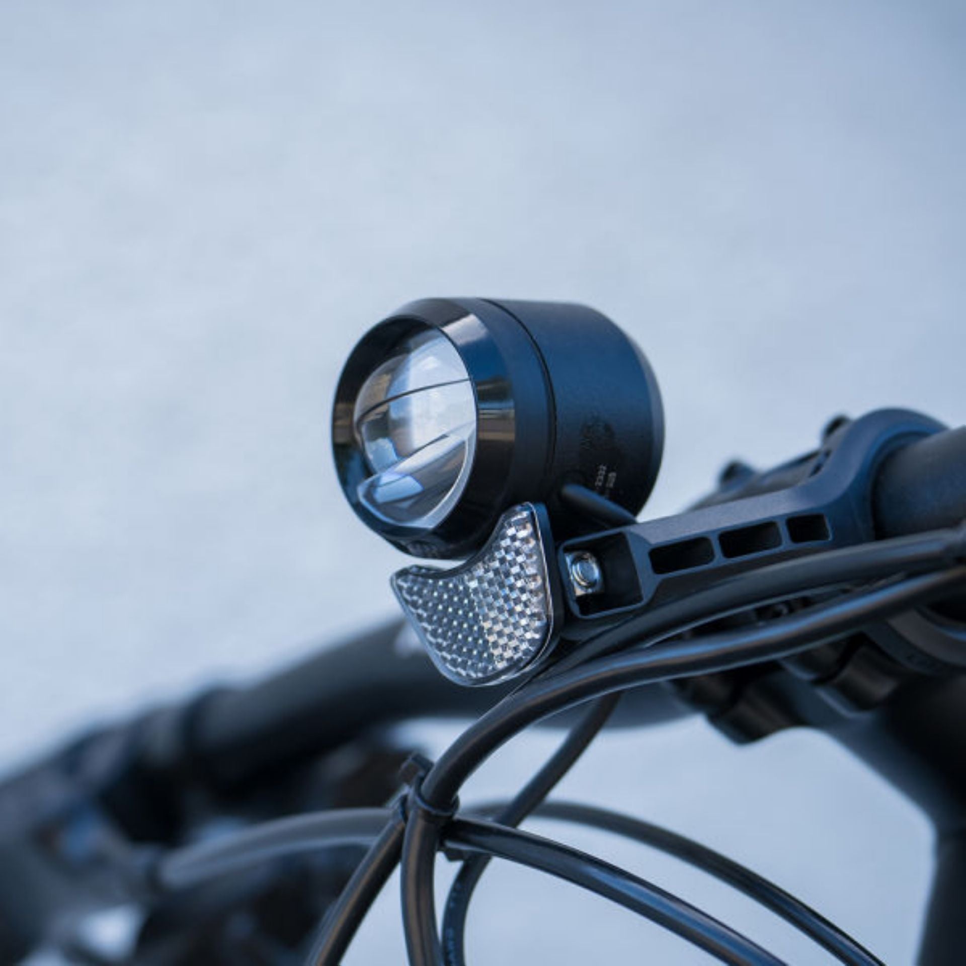 led mountainbike licht Litemove Scheinwerfer AC-210, für E-Bikes mit Lenkerhalterung – Biketech24