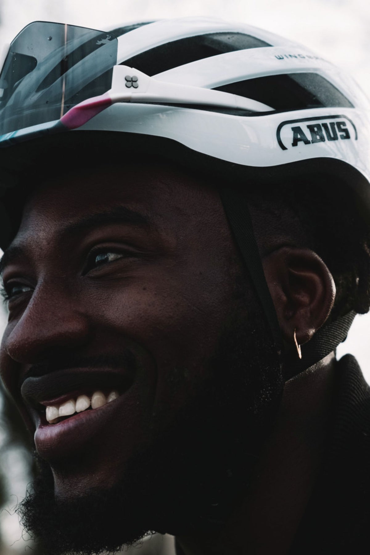 Abus WingBack Rennrad-Helm polar white – Biketech24
