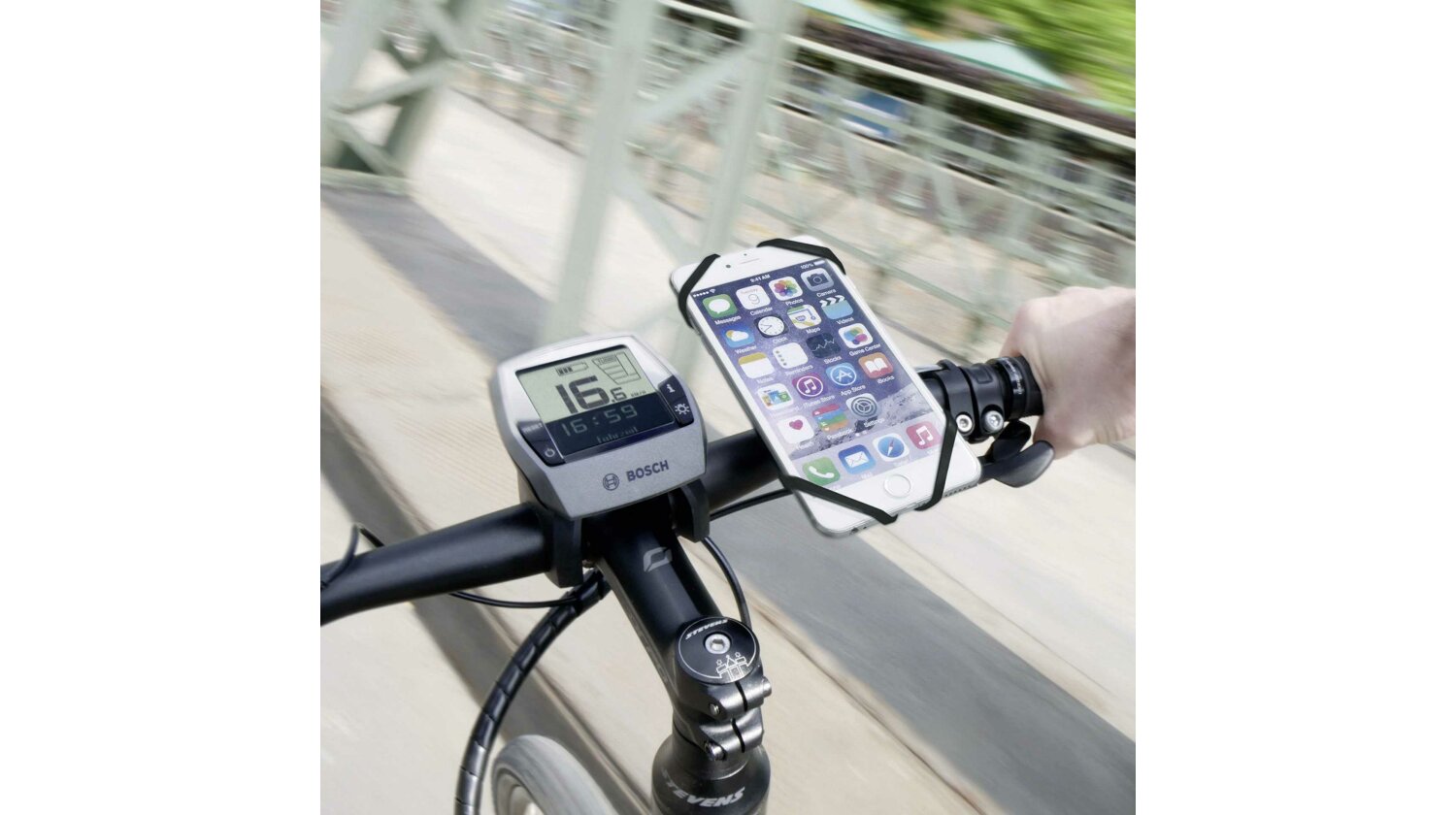 Klickfix Phonepad Quad Mini Handy Halterung am Fahrrad